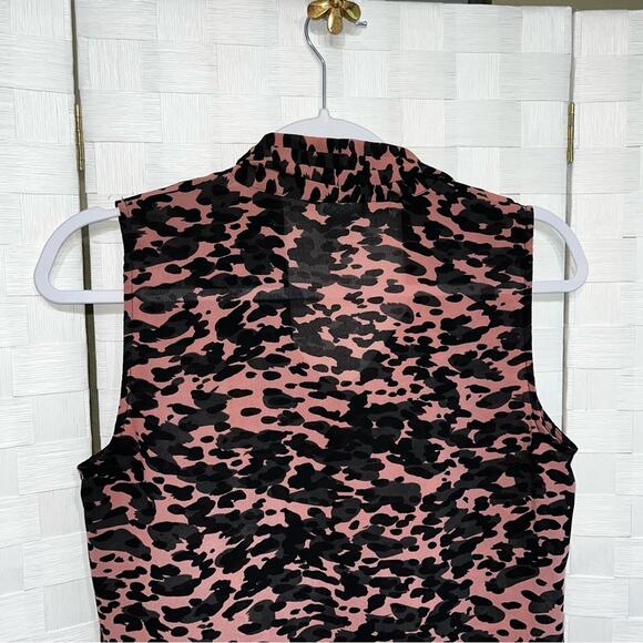 Cabi Womens 9 To 5 Blouse In Animal Print Bow Tie Neck 3075 Size Small - Picture 8 of 10